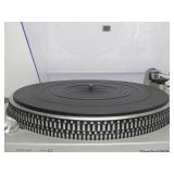 Working TECHNICS Model SL-D2 Direct Drive Turntable