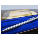 Excellent HUGE Estate Lot Vintage Pens