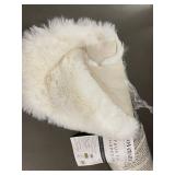 Mon Chateau Luxury Collection Faux Fur Shaped Rug 48" x 46"