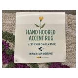 Hand Hooked Bee Accent Rug with Memory Foam, 22 x 38 inches
