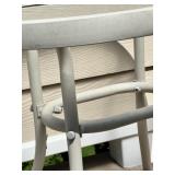 Round Outdoor Patio Table with Tempered Glass Top