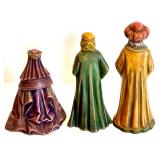 Vintage 17-Piece Nativity Set with Illuminated Stable