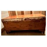 Vintage Cavalier Cedar Chest with Hardwood Finish