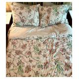 ED Ellen DeGeneres Queen Bedding Set with Floral Design