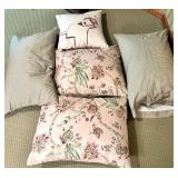 ED Ellen DeGeneres Queen Bedding Set with Floral Design