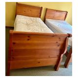 Wood Twin Sleigh Bed with Mattress