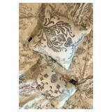 Modern Southern Home King Comforter Set with Decorative Pillows
