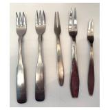 Set of 4 Fox Run Ceramic Butter Warmers with Crab Forks