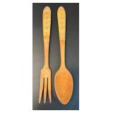 Bamboo Kitchen Collection: Plate Display Racks, Cheese Board with Knives, and Salad Utensils