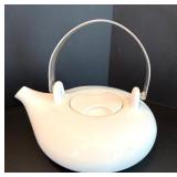 ASA Selection White Ceramic Teapot with Warmer Stand, Made in Germany