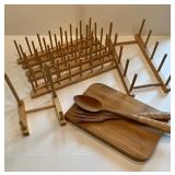 Bamboo Kitchen Collection: Plate Display Racks, Cheese Board with Knives, and Salad Utensils