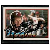 Mike Schmidt On Card Auto    1990 Topps Big League Chew Alumni Series Autographs #220 Philadelphia Phillies Baseball Card