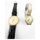 Gloria Vanderbilt & Pulsar Gold Tone Base Metal Quartz Analog  Watches. Does not run