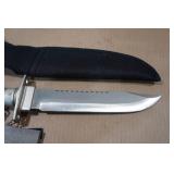 Hunting Knife with Sharpener