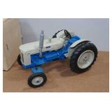 Ertl Ford 5000 Super Major Tractor 1:16 Scale Replica