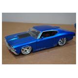 *3* Car Replicas - 1:24 Scale Chevelle SS & Camaro, 1:18 Scale Corvette