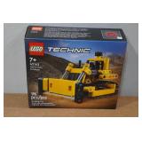 Lego Technic Heavy-Duty Bulldozer 195 Piece Building Set