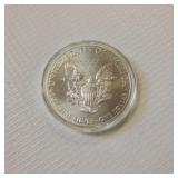 2015 AMERICAN SILVER EAGLE  NICE CONDITION IN CASE