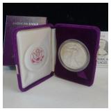AMERICAN EAGLE 1 0Z SILVER PROOF  IN CASE  EXCELLENT CONDTION 