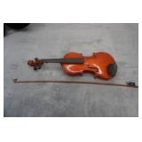 3/4 Size Violin (Klaus Mueller) with Case and Bow