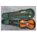 Student Model 1/8 Size Violin with Case and bows