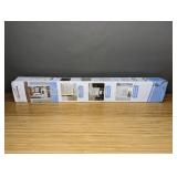 Brand New Dearlomum Retractable Baby Gate 33" Tall to 55" Wide White