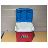Igloo 60 QT Laguna Ice Chest Cooler with Wheels