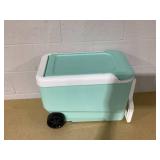Igloo Wheelie Cool 38qt Rolling Cooler