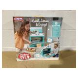 Little Tikes Retro 50s Inspired Oven Realistic Pretend Play Kitchen Appliance