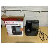 Honeywell HWM845 Warm Mist Humidifier