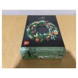 LEGO Icons Wreath-Making Kit and Holiday Garland 10340