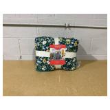 Twin Size JUNGALOW X OPALHOUSE NWT printed Floral Quilt & Sham set -blue