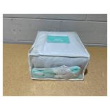 Pillowfort Kids Waterproof Weighted Blanket