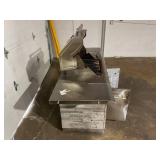 Kirkland Signature Stone Island 7-Burner Gas Grill