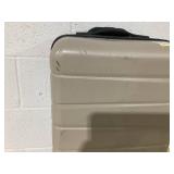 Skyline Hardside 20 Inch Carry On Spinner Suitcase