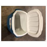Coleman CHILLER COOLER 28QT WHL 6220 OCN/W/W C2  Customer Returns See Pictures