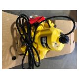 Wayne 1/6 HP WaterBUG Submersible Utility Pump with Multi-Flo Technology  Customer Returns See Pictures