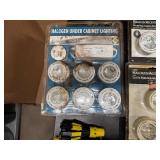 Two Packages 10 Watt Under Cabinet Lights and Two Packages 120 Halogen Accent Lights