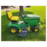 John Deere LX255 Lawn Tractor