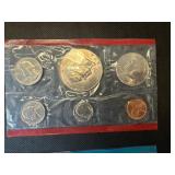 1974 and 1976 Bicentennial US Mint Sets in Original Mint Packages:  25 Total Uncirculated Coins