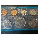 1974 and 1976 Bicentennial US Mint Sets in Original Mint Packages:  25 Total Uncirculated Coins