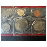 1974 and 1976 Bicentennial US Mint Sets in Original Mint Packages:  25 Total Uncirculated Coins