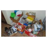 Large Selection of Kitchen Items