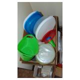 Large Selection of Kitchen Items