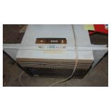 2- Air Conditions Goldstar and Whirlpool, Work, Cart Not included