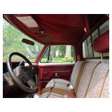 Dodge 1992 pickup truck, VIN 1B7KM2...