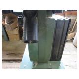 Central Machinery bandsaw for wood,...