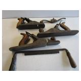 Wood planes: two Baileys #5 - one b...