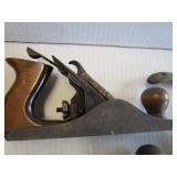 Wood planes: two Baileys #5 - one b...