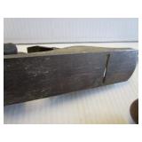 Wood planes: two Baileys #5 - one b...